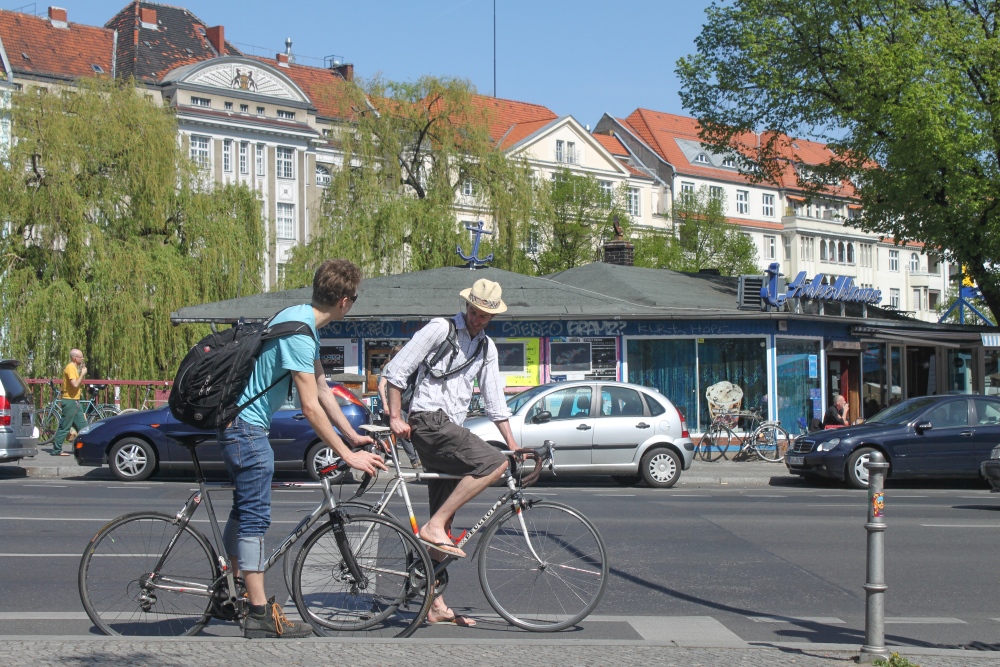 Kottbusser Damm mit Ankerklause