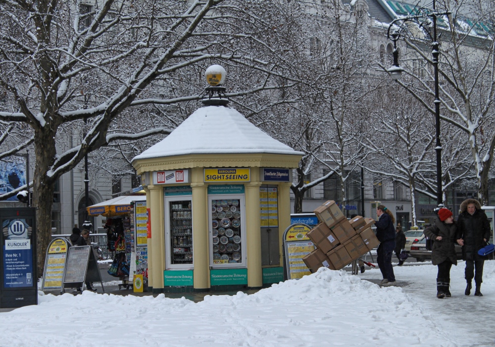 Pavillon auf dem Kurfürstendamm