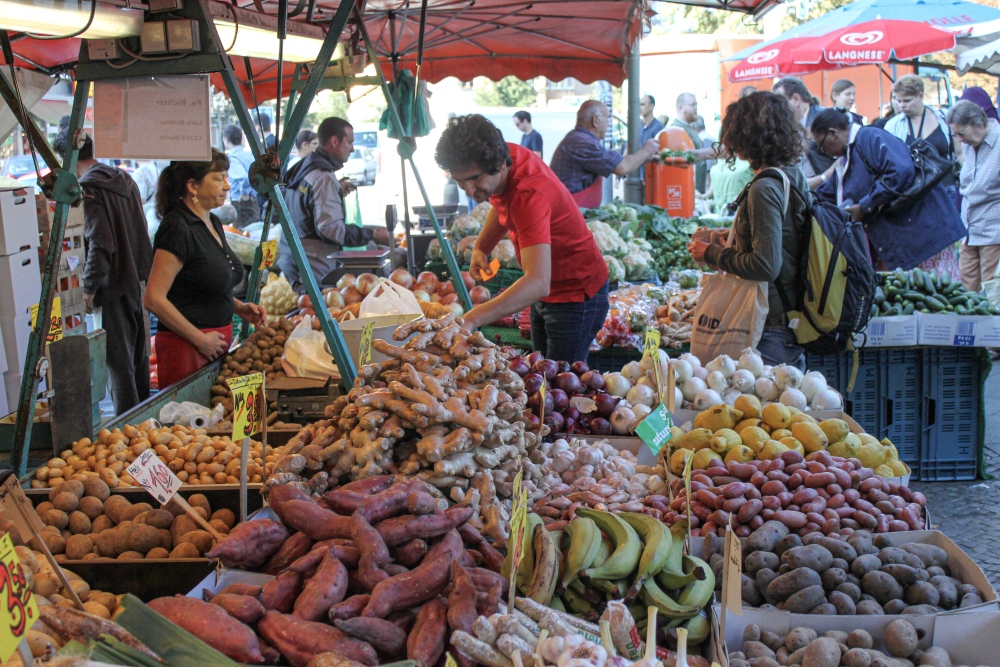 Berlin-Kreuzberg; Markt am Maybachufer