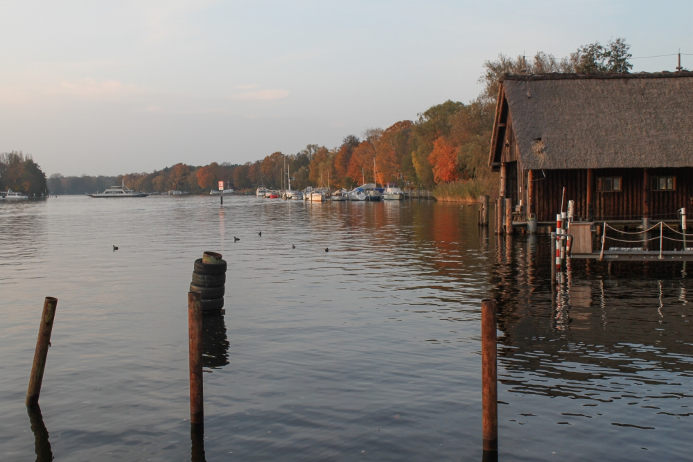 Berlin-Tegelort; Havelufer