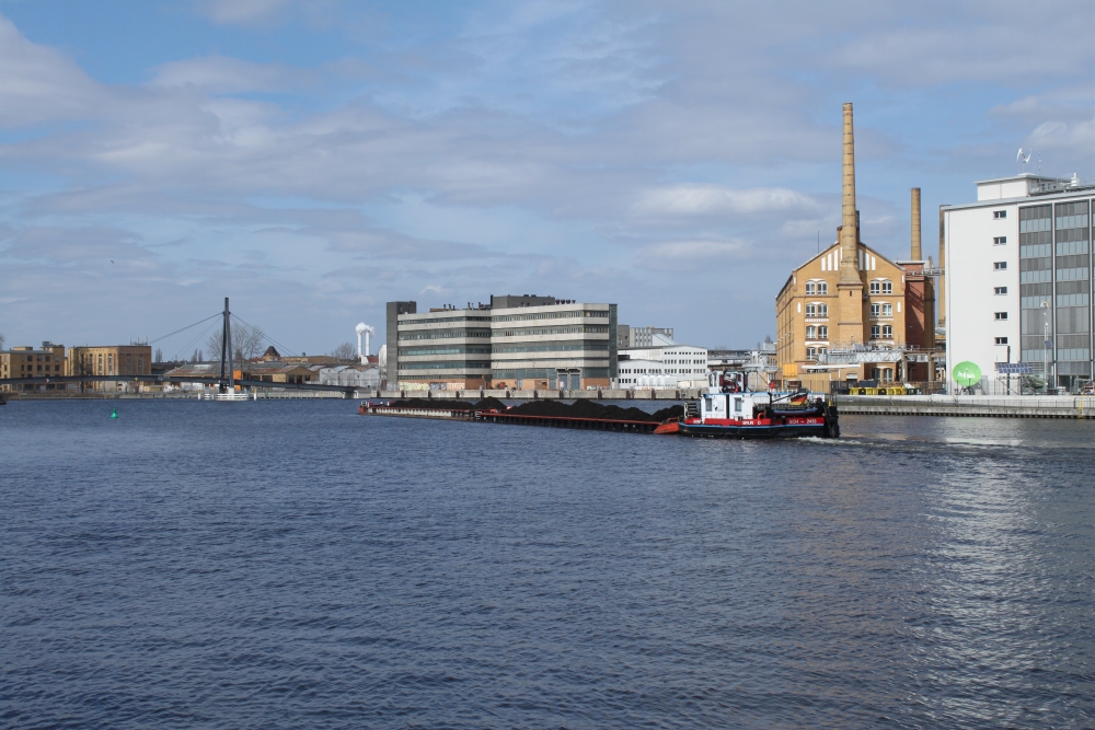 Berlin-Oberschöneweide; Spreeufer am Kaisersteg