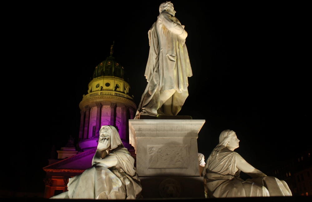 Schillerdenkmal und Französischer Dom
