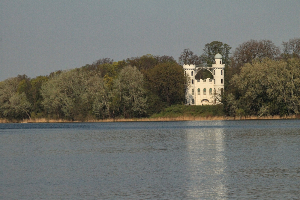 Berlin; Pfaueninsel mit Schloss