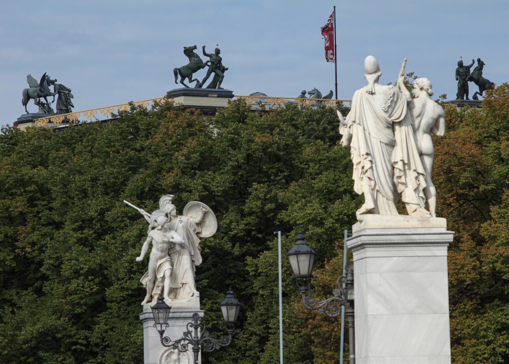 Skulpturen von Schlossbrücke und Zeughaus