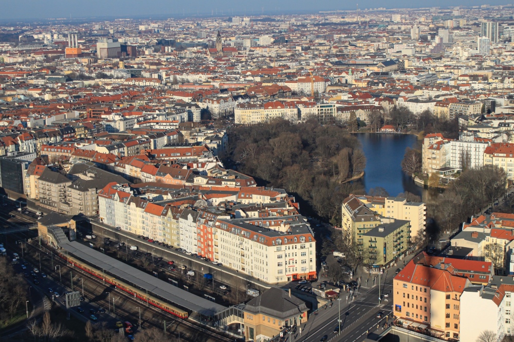 Berlin, Blick über Lietzensee und Charlottenburg