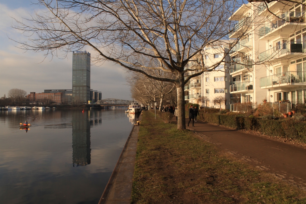 Berlin-Stralau, Spreeufer