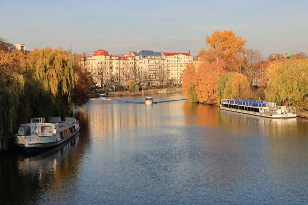 Berlin-Moabit; Spreeufer