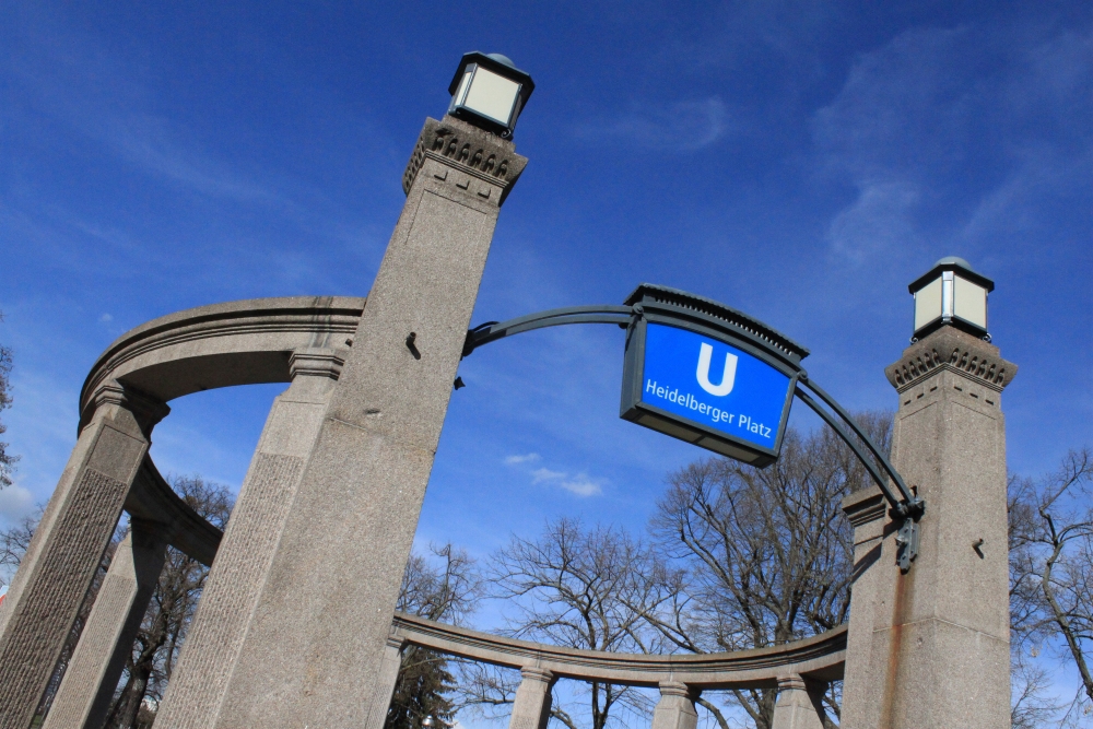 Berlin; U-Bahnhof Heidelberger Platz