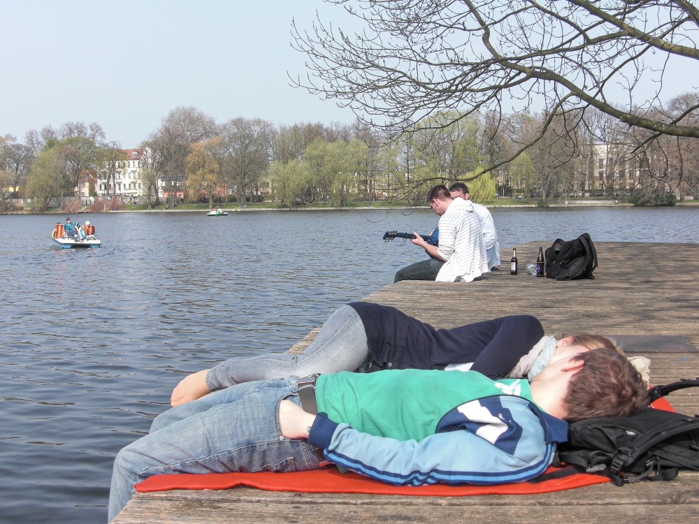 Berlin; Chillen auf der Insel der Jugend