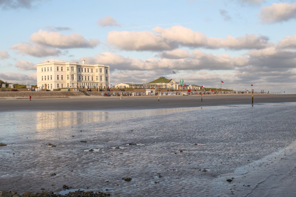 Norderney; Abendstimmung am Weststrand
