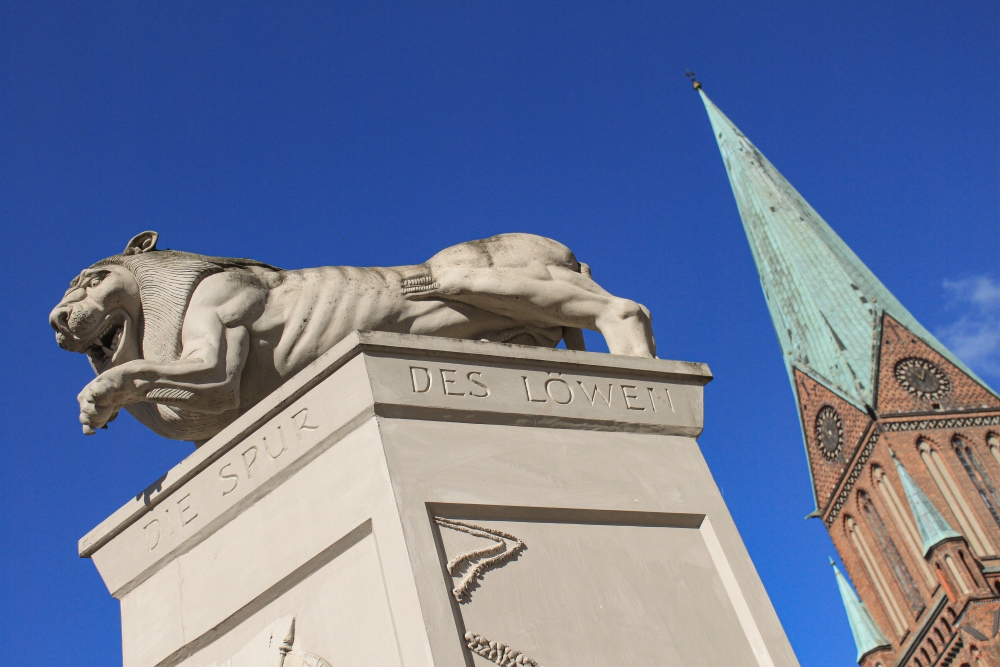 Schwerin; Löwe und Dom