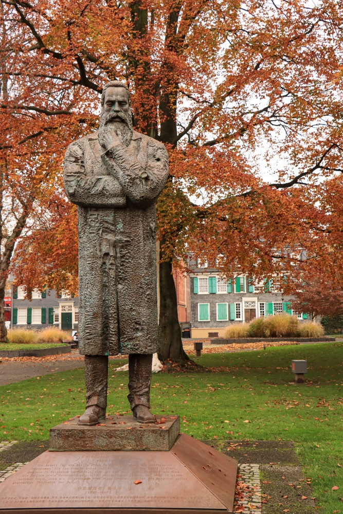 Wuppertal-Barmen; Friedrich Engels Denkmal