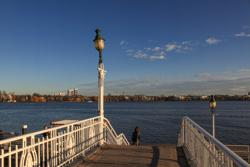 Hamburg; Außenalster vom Anleger Rabenstraße