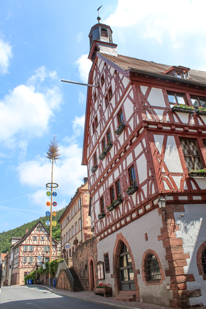 Freudenberg am Main; Rathausgiebel