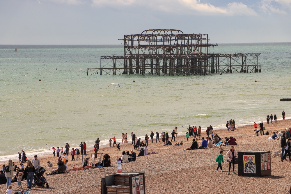 Brighton; Strand am West Pier