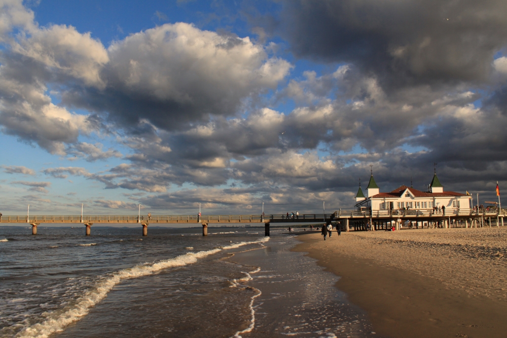 Seebad Ahlbeck; Seebrücke