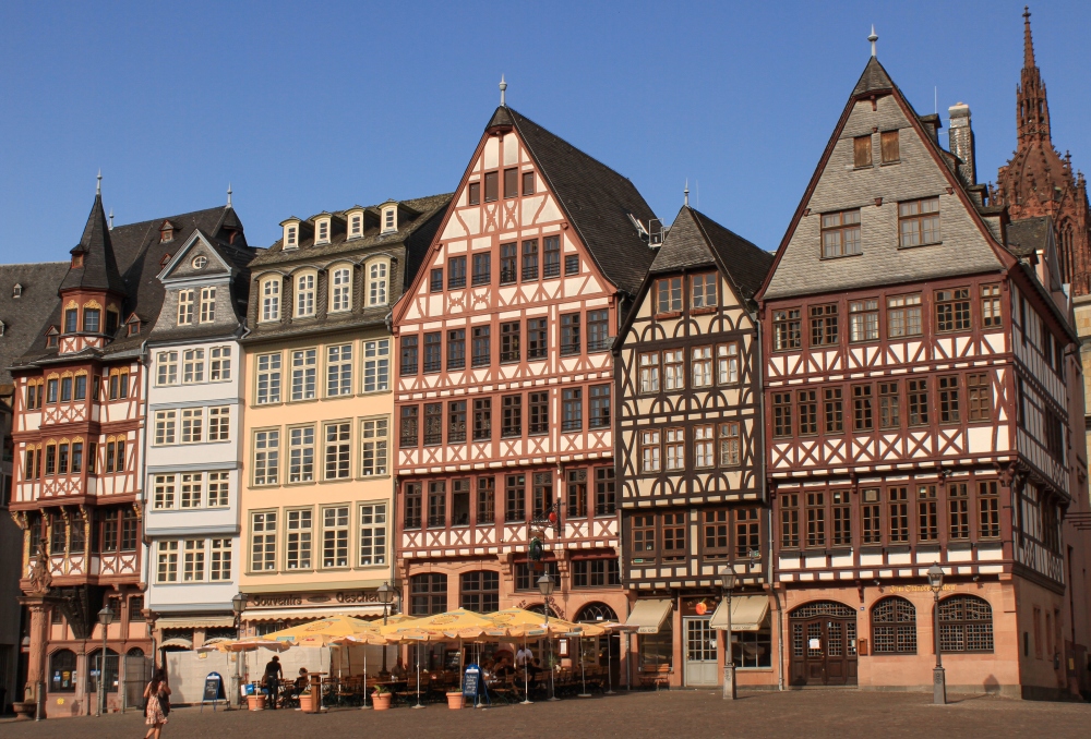 Frankfurt am Main; Häuserzeile auf dem Römerberg