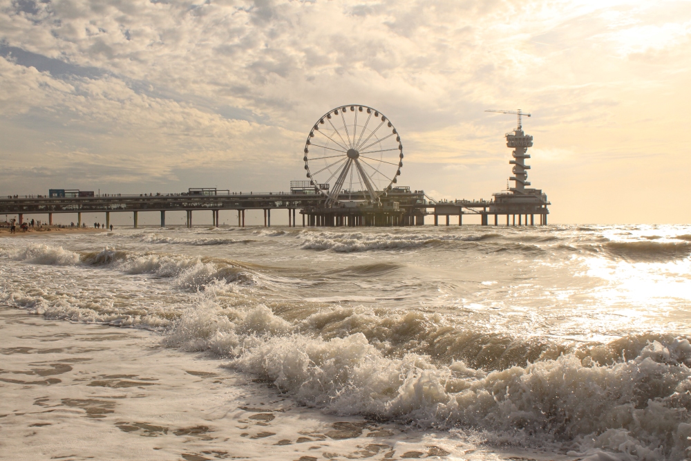 Nordseewellen in Scheveningen