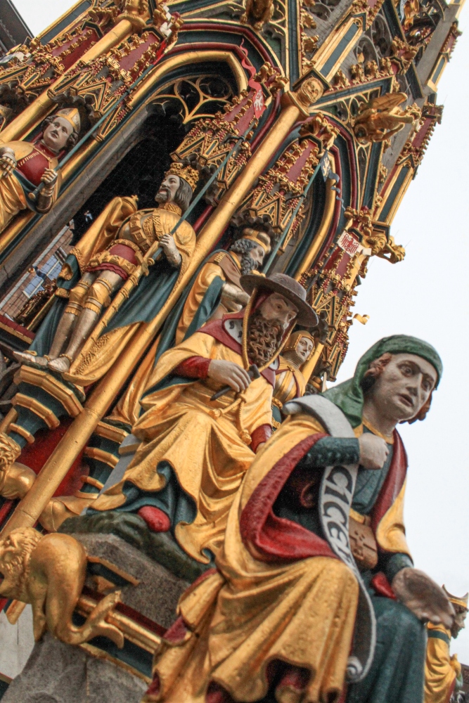Nürnberg; Schöner Brunnen