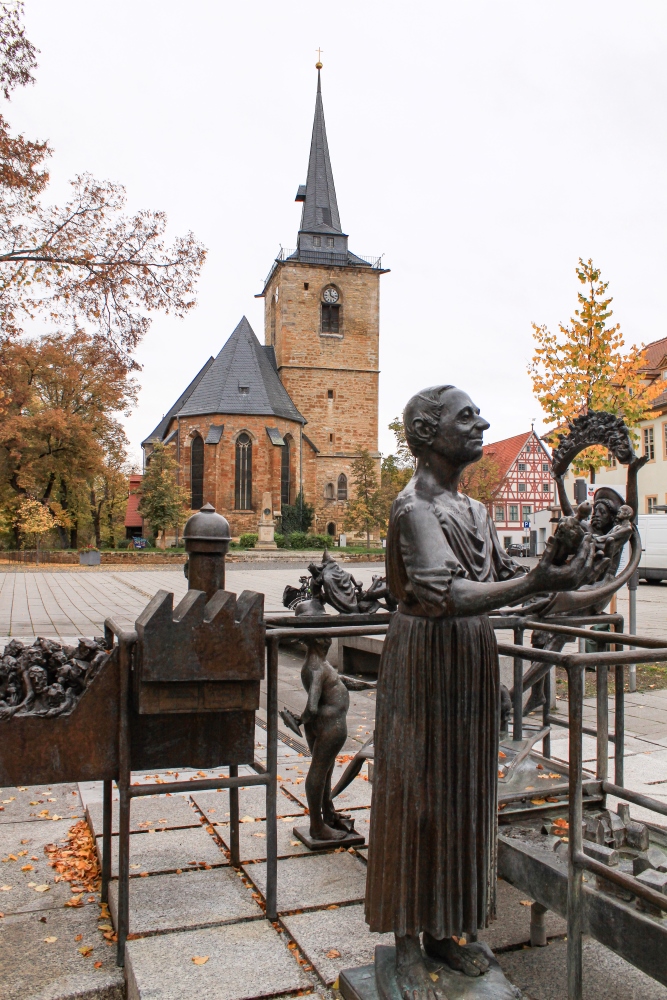 Sömmerda; Fortunabrunnen und Stadtkirche