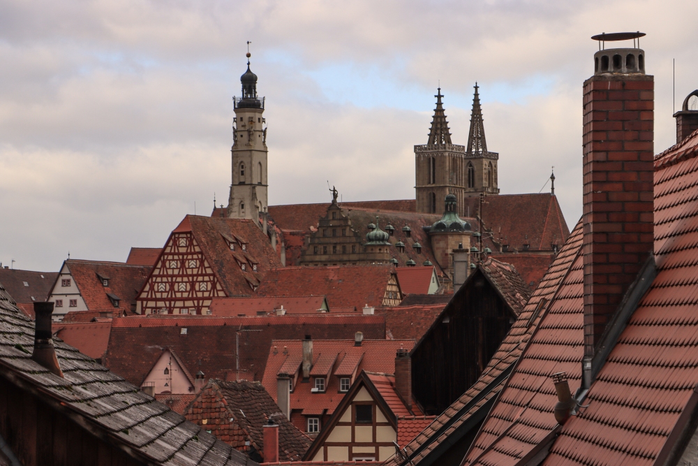 Rothenburg o. d. T.; Blick von der Stadtmauer