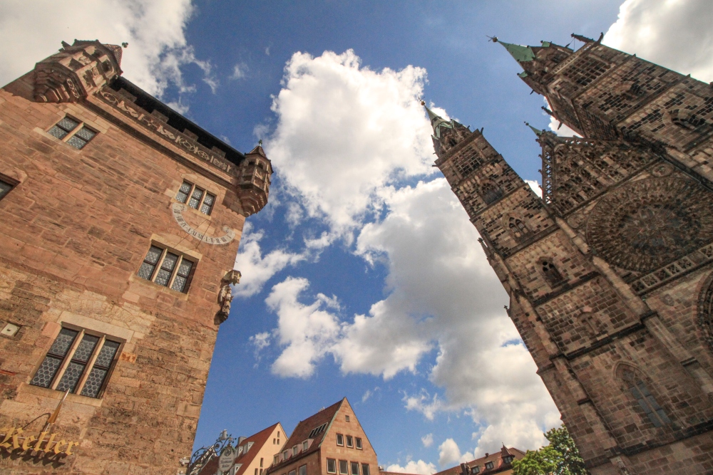 Nürnberg; Nassaues Haus und St. Lorenz