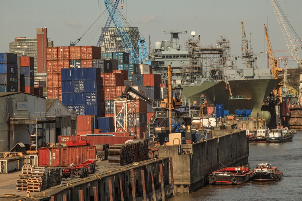 Hamburg; Hafenszene am Reiherstieg