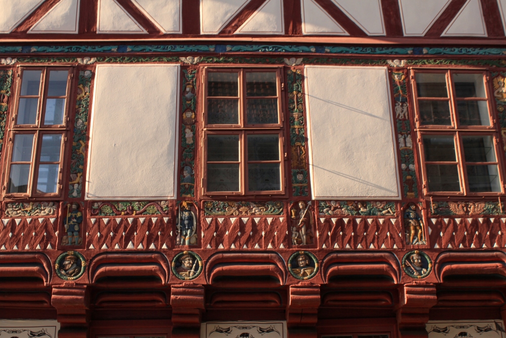 Göttingen; Schnitzwerk an der Junkernschänke
