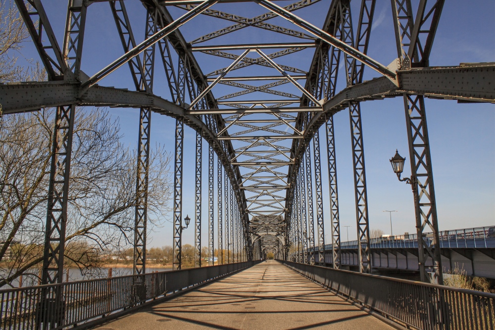 Hamburg-Harburg; Alte Harburger Elbbrücke