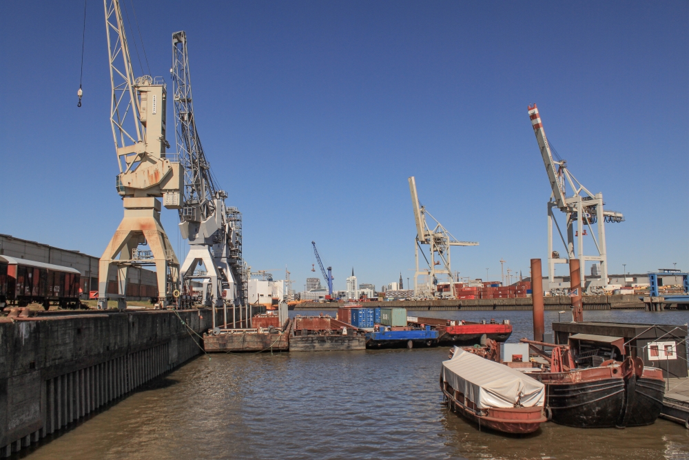 Hamburg; Hansahafen am Bremer Kai