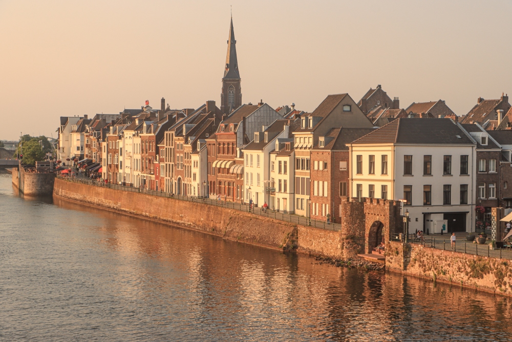 Maastricht; Wycker Maasufer