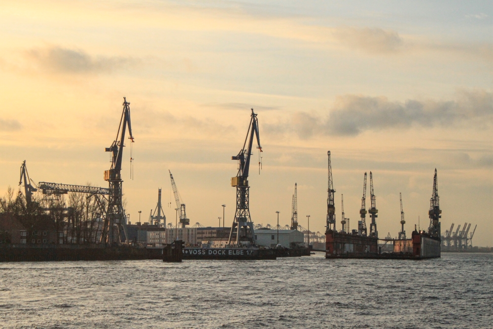 Hamburger Hafen; Werft und Schwimmdock