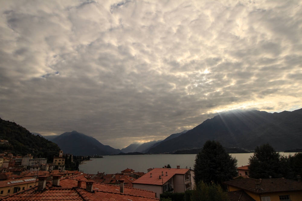 Gravedona; Blick über den nördlichen Comer See