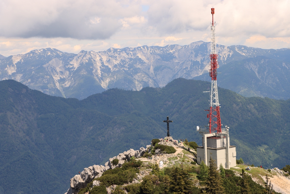 Katrin vor dem Höllengebirge