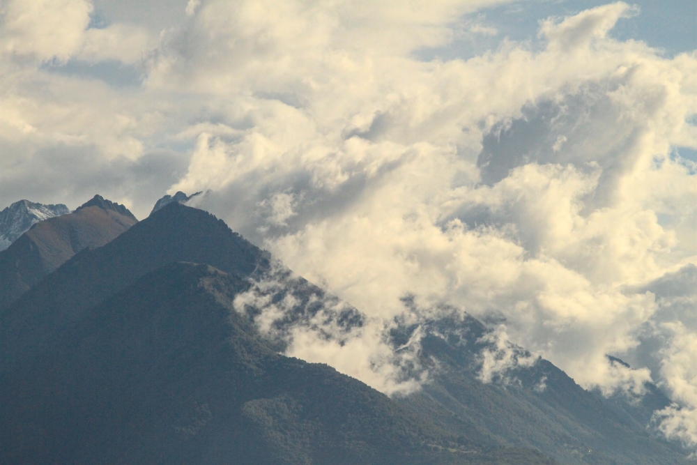 Gravedona; Gipfel über dem nördlichen Comer See