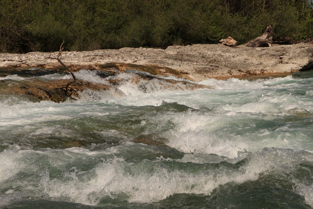 Tosende Isar bei Obergries