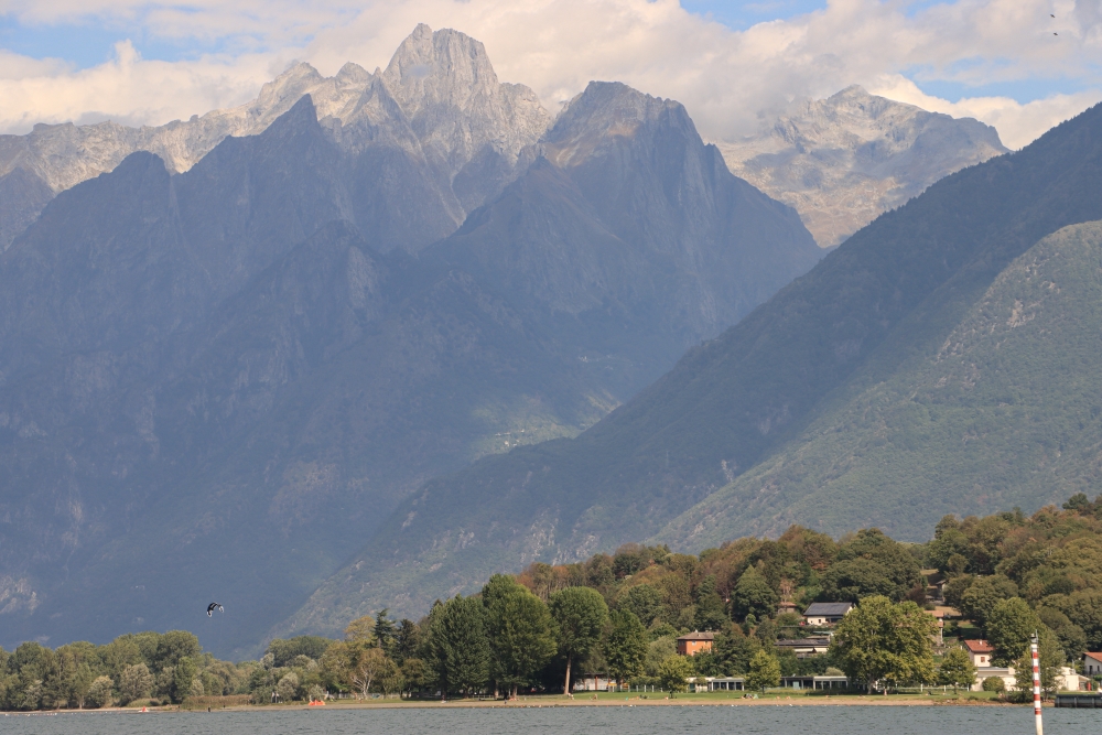 Comer See mit Bernina-Alpen