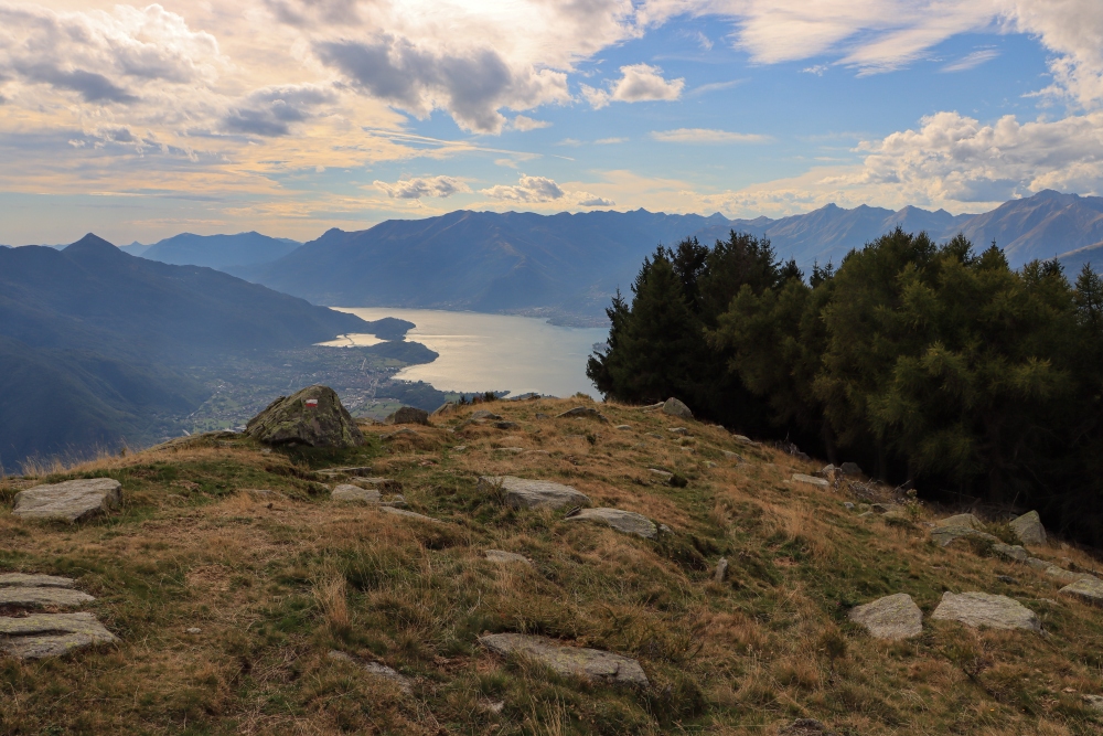 Monte Bassetta; Blick zum Lago di Como