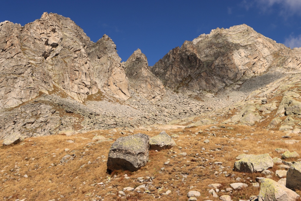 Bergeller Hochalpenlandschaft über dem Albignasee