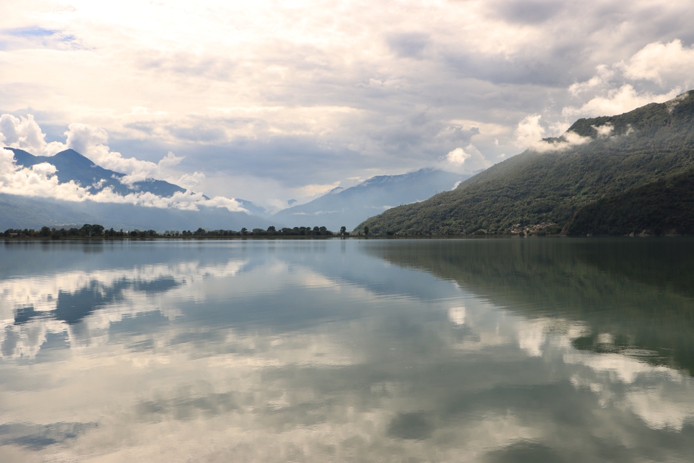 Lago di Mezzola