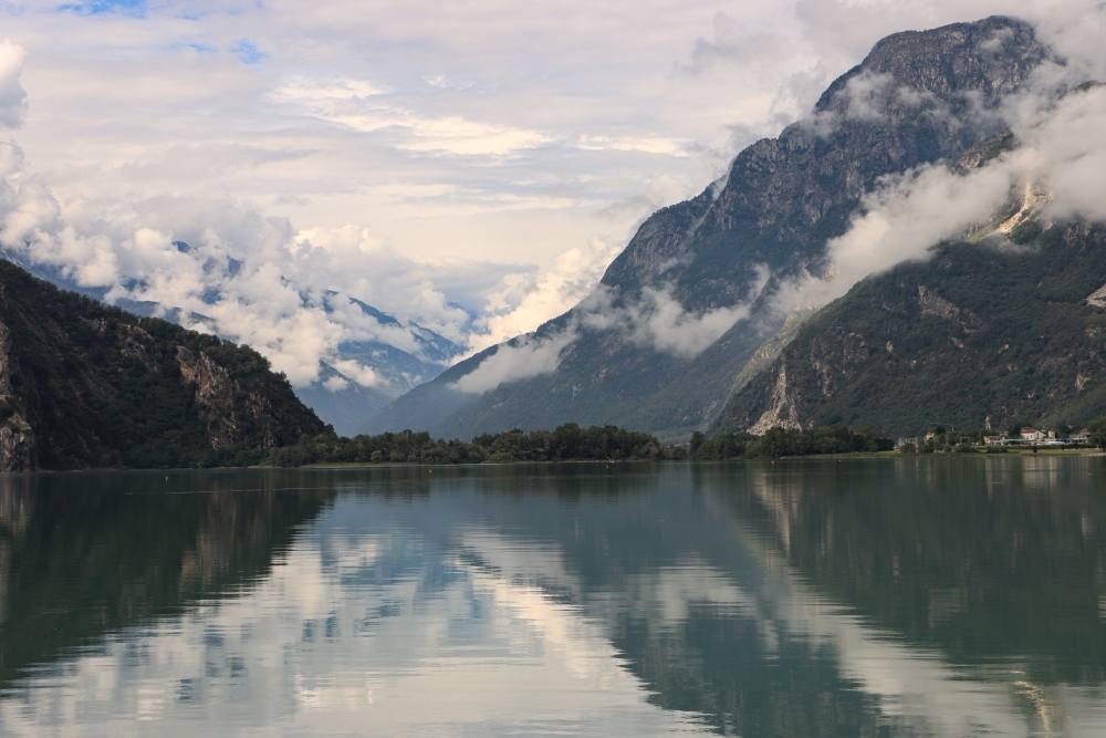 Lago di Mezzola