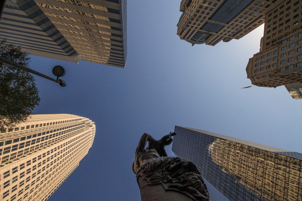 Charlott, Independence Square