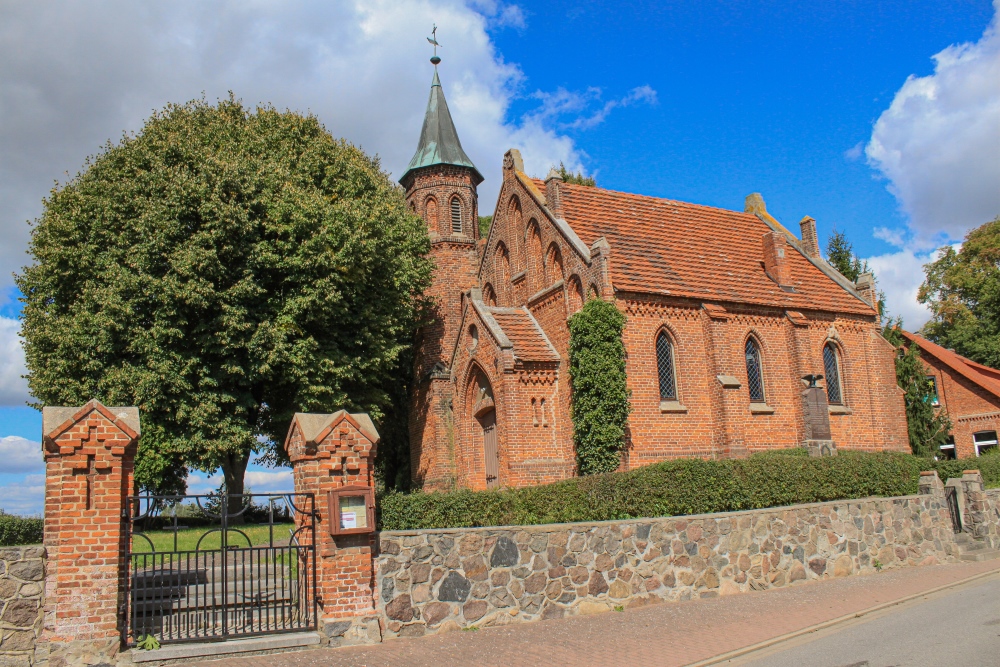 Paarsch (Meckl.), Dorfkirche