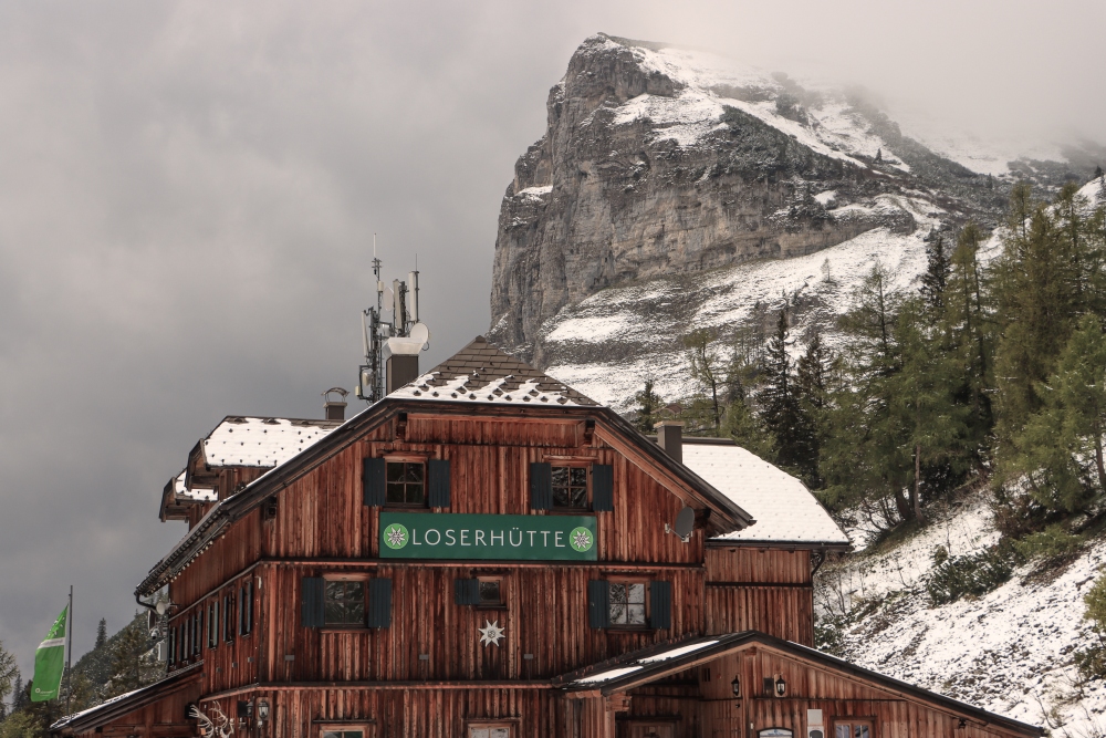 Loserhütte vor dem Losergipfel (1837)