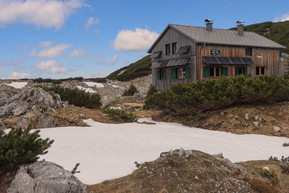 Höllengebirge, Riederhütte