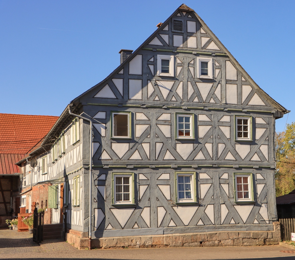 Sichertshausen